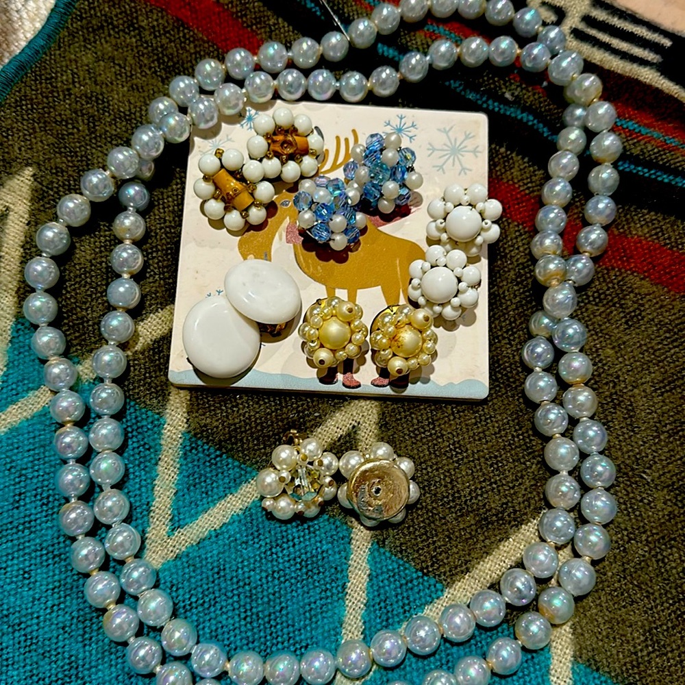 Vintage Jewelry Bundle - 6 pairs Clip On Earrings pearl AB Pearl Necklace Craft
